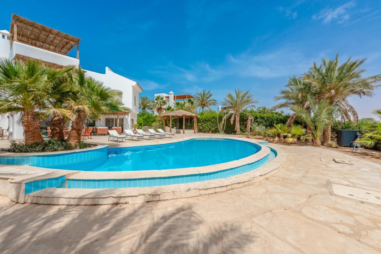 Beautiful 4 Bedroom White Villa With Heated Pool Hurghada Eksteriør bilde